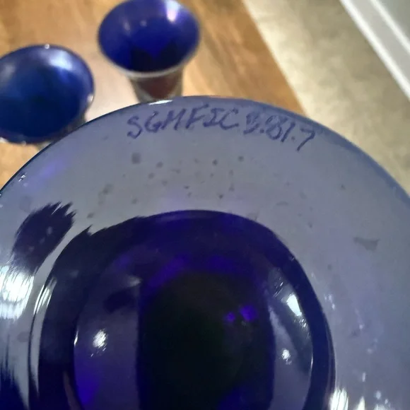 Vintage Artisan Blown Carnival Glass Champagne Flutes - Picture 9 of 16